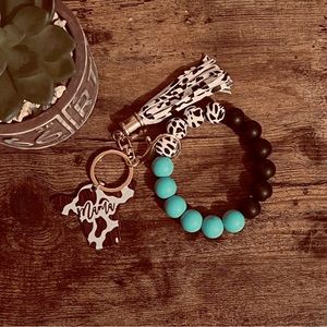 Silicon Cowprint Bead Wristlet Key Chain